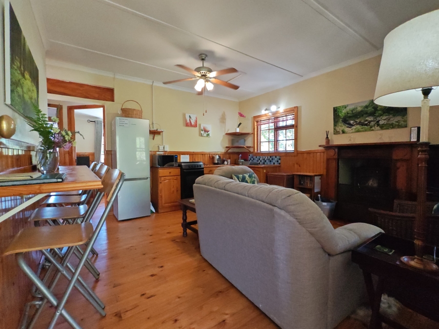 To Let 2 Bedroom Property for Rent in Rheenendal Western Cape